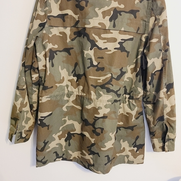 Love Tree | Women's Cargo Parka Camouflage Print Jacket (Size Medium) - Picture 14 of 16